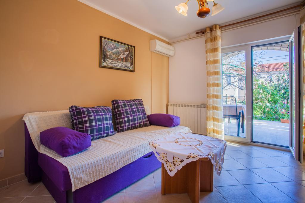 Apartments Tatjana Cres Exterior foto